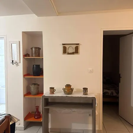 Ground-floor With Private Garden Apartamento