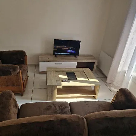 Apartment Ground-floor With Private Garden Etampes
